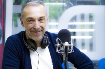 Linus festeggia i 34 anni di Radio Deejay