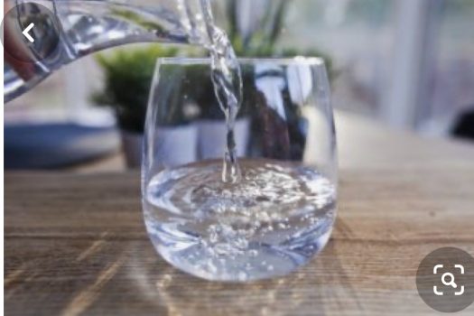 Acqua: proprietà e abbinamenti gourmet
