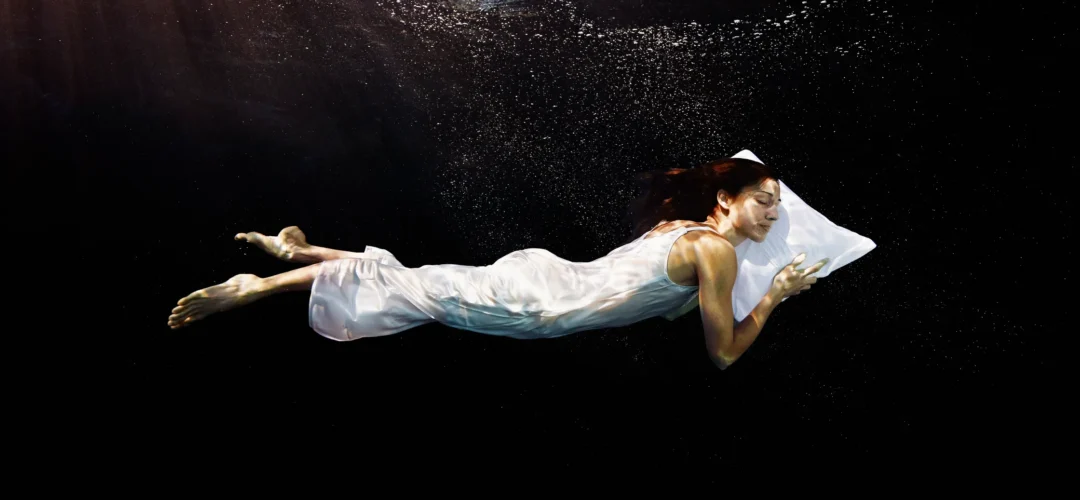 Il neurologo sulla relazione tra sogni e salute mentale: «Sognare aiuta il cervello a risolvere problemi che da svegli non riusciamo ad affrontare»